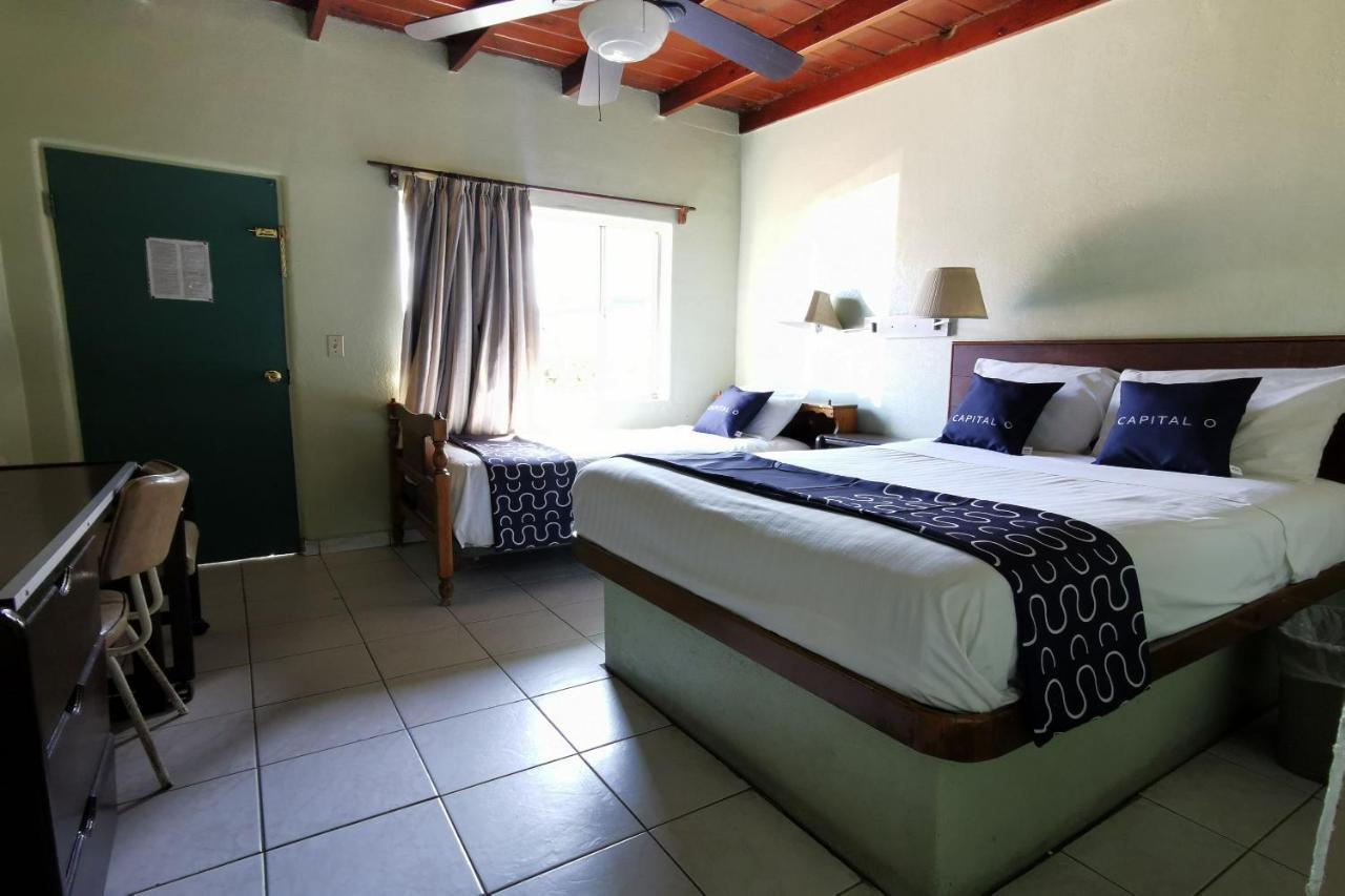 Capital O Hotel America Ensenada Exterior photo